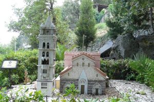 Monumenti siciliani in miniatura