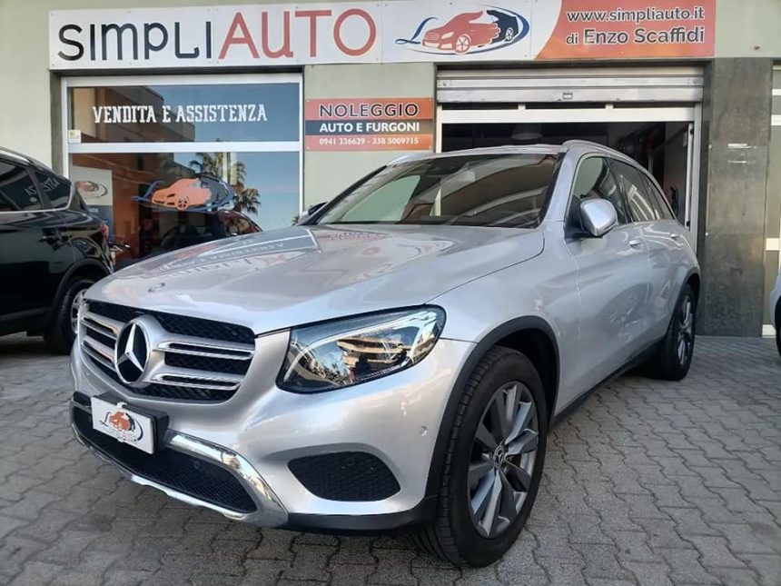 Concessionaria "SimpliAUTO" a Brolo
